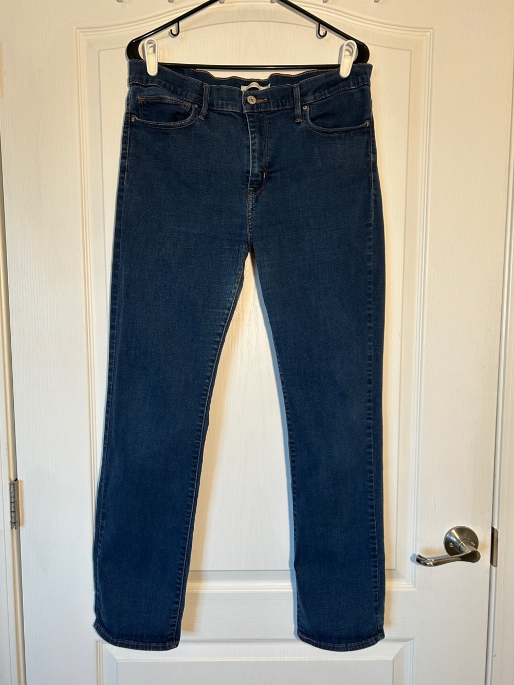 Levi's Women's Dark Blue Straight Leg Jeans